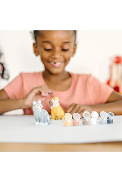 Melissa & Doug Created by Me! Pet Figurines Craft Kit (Resin Dog and Cat, 6 Paints, Paintbrush)