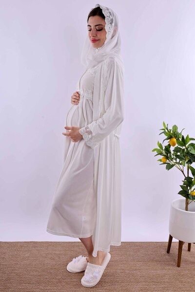 ByLohusa Effortt Ecru Hijab-Wearing Pregnant Maternity Set