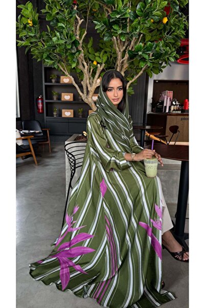 AYA عباية مخططة باللون الأخضر