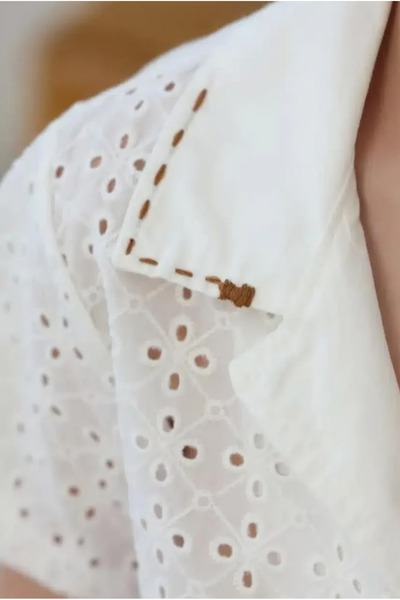 Alesaei-mondo tondo Boys' white perforated shirt 4118