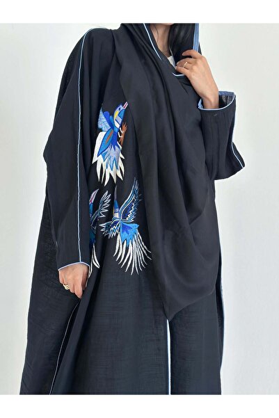 AYA عباية فراشة بنقشة طائر مطرزة يدويًا