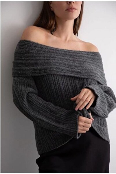 Elvida Sweater