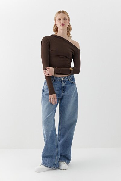 MARKALİSTE Boat Neck Off-Shoulder Blouse Brown