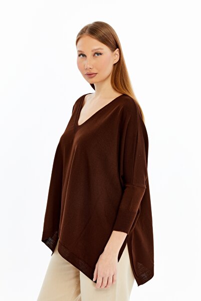 MA ananas Women's Burgundy V-Neck Loose Blouse