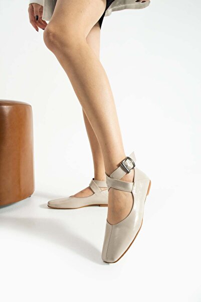 diclepolat Women's Beige Casual Ballet Shoes Ankle Strap Comfortable Flat Sole Solea