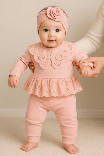 minicayzen Kız Bebek Fırfırlı Tulum Bandanalı – Pamuklu Şık Bebek Takımı (0–9...