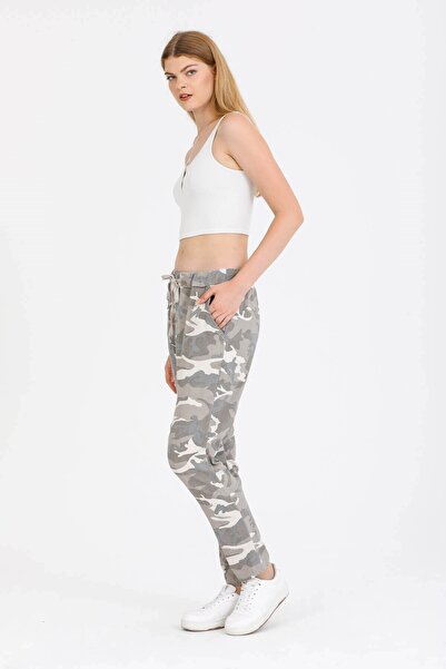 della moor Women's Beige Italian Camouflage Pattern Lycra Trousers