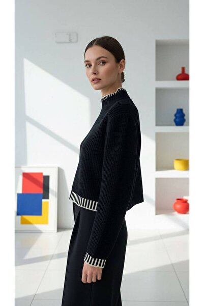 MODA Women's Half Turtleneck Black and White Sweater