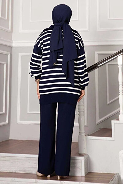 STF MODA Women's Navy Blue Trucker Collar Striped Knitwear Set