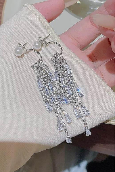TAKIŞTIR Silver Color Pearl Detailed Stone Earrings (Pair)