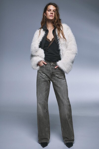 Pull & Bear Parlak yıldız detaylı düz kesim jean