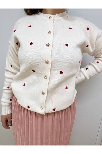 OEM HEART SWEATER WITH BUTTONS