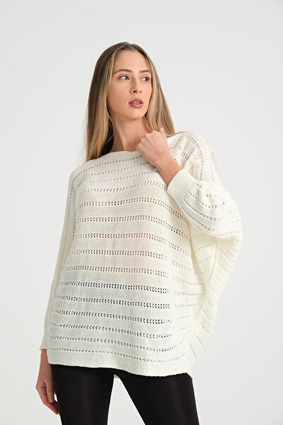 della moor Women's White Italian Perforated Bat Sleeve Knitwear Sweater