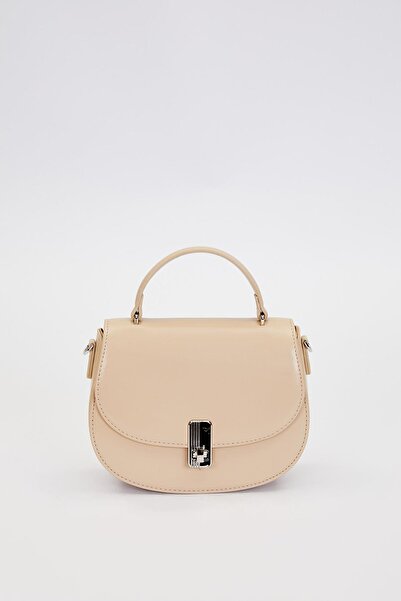 Levidor Mink Chain Strap Detailed Handbag