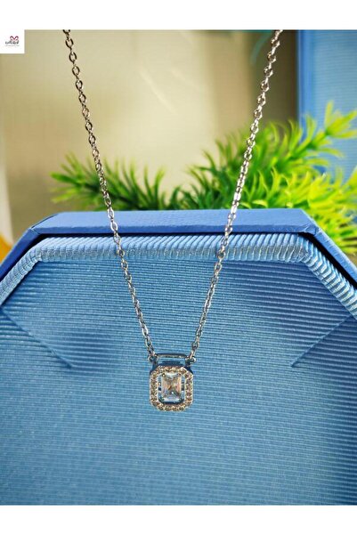 Generic Chain with pendant