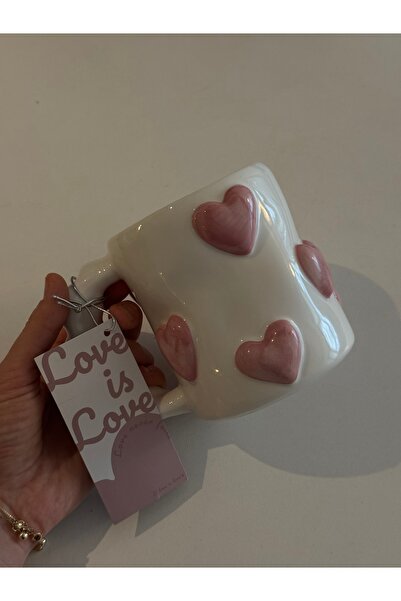 selvi wear كوب سيراميك رومانسي على شكل قلب وردي - تصميم Love is Love