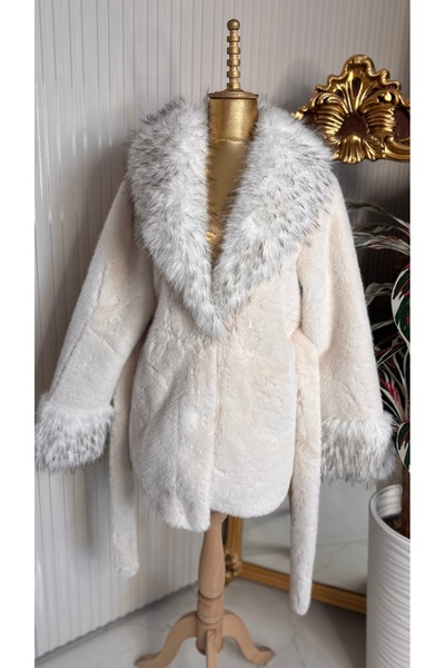ŞEHRAZAT BUTİK Kırçıllı Beyaz Kürk