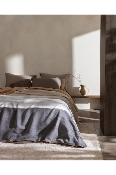 Madame Coco Lorven Double Jacquard Cotton Blanket - Grey/Beige