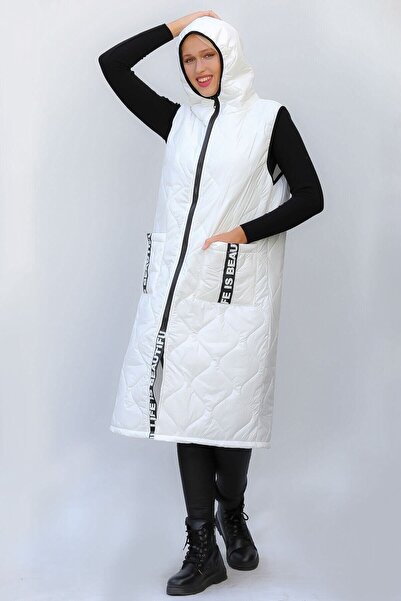 della moor Women's White Italian Quilted Hooded Oversize Puffer Long Vest