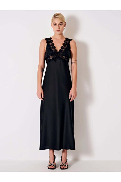 Vicolo Long satin dress with lace details