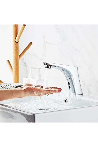 Smack Sensor Washbasin Faucet ESN161