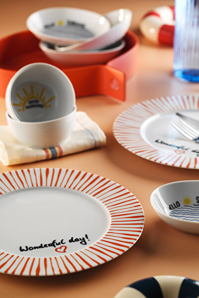 Kütahya Porselen Crimson Lines 8 Piece Breakfast Set for 2 People