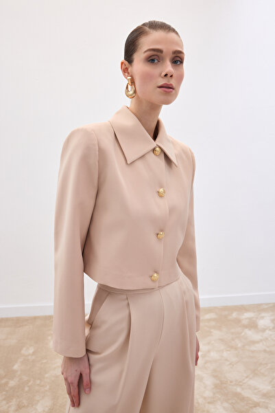 Sateen Buttoned Short Jacket - Beige