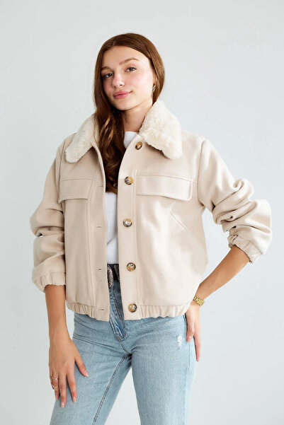 cemo Buttoned Short Faux Leather Jacket with Lamb Fur Collar