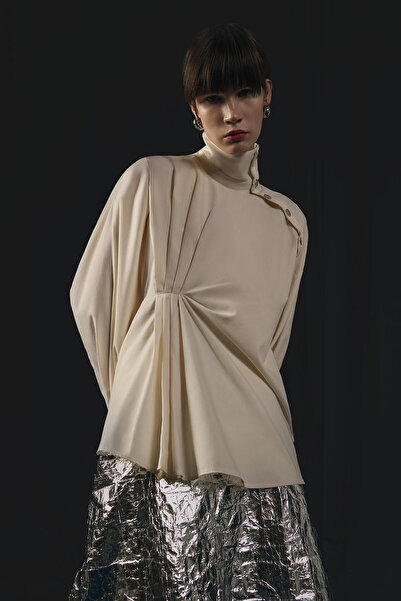 Touché Privé Asymmetric Poplin Shirt