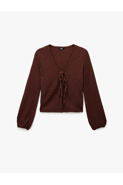 Koton εφαρμοστό Μακρυμάνικη μπλούζα με λαιμόκοψη σε σχήμα V με λεπτομέρεια με κορδόνια με φιόγκο