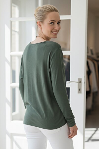 Chiccy Italian Khaki Pool Collar Long Sleeve Thin Necklace Casual Knitwear Blouse 70 65