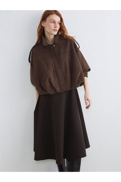 LC Waikiki سترة LCW Vision ذات ياقة قميص قصة فضفاضة للسيدات ذات مظهر من جلد الغزال