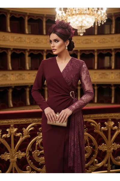 1Moda1Tarz Imported Crepe & Lace Fabric Buckle Detailed Lined Special Design Maxi Dress