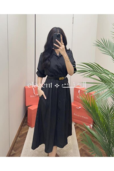 Elegent Black dress with front buttons and smooth lines