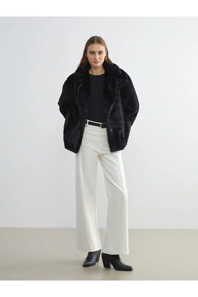 LC Waikiki LCW ECO Siyah Ceket Yaka Kadın Pelüş Mont