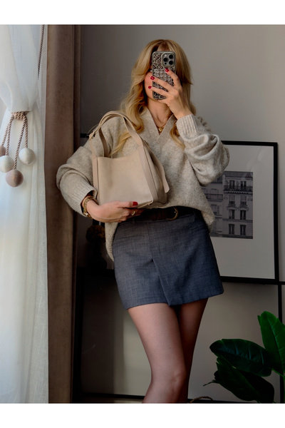 mèche atelier since 2024 Women's Suede Hand and Shoulder Bag Cream