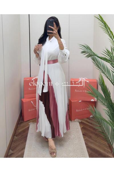 Elegent A luxurious two-tone pleated halter neck dress