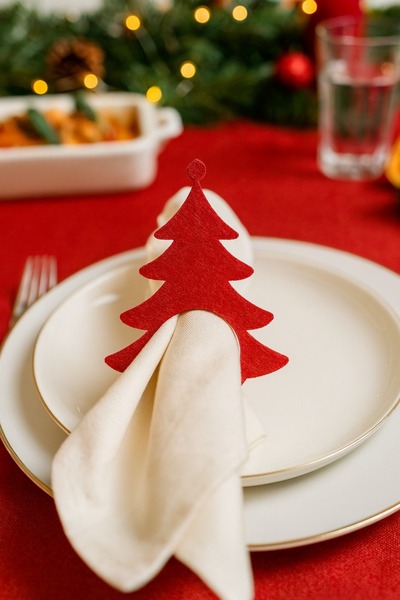 Dekals Dekoratif Yılbaşı Peçetelik Kırmızı Çam Ağacı Motifli Keçe Peçete Halk...