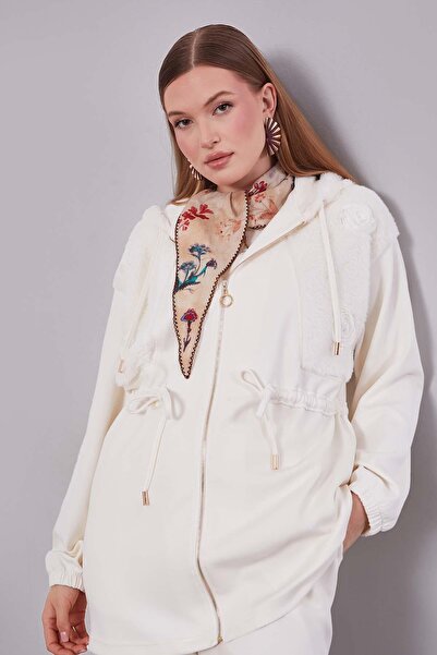 Levidor Ecru Rose Detailed Waist Gathered Two-Piece Set