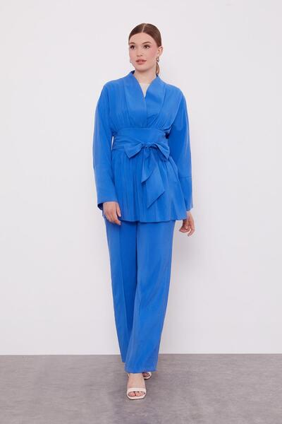 Levidor Cobalt Double Suit with Waist Belt