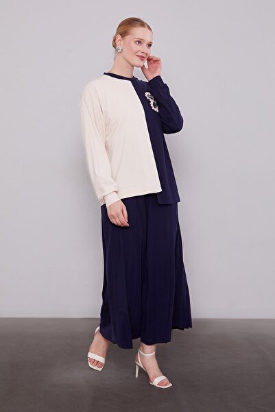 Levidor Navy Blue Two-Tone Asymmetrical Skirt Suit
