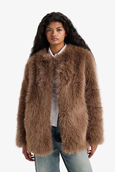 DeFacto Regular Fit Faux Fur F5564Ax25Wn