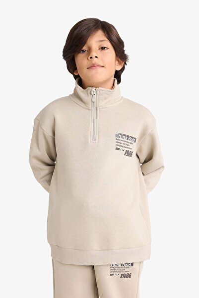 DeFacto Boy's Half Zipper Soft Fleece Inside B Printed Sweatshirt E9601A825Au