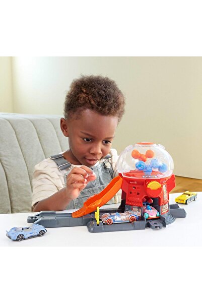 HOT WHEELS City Downtown Candy Shop