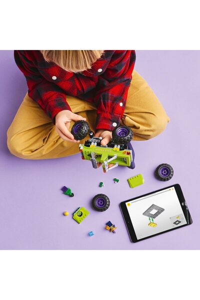 LEGO Marvel The Hulk Truck vs. Thanos (Set 76312)