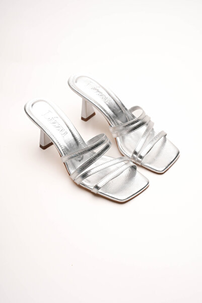 Lizzu Γυναικείες παντόφλες με τακούνι Blunt Whole Design Prana Silver