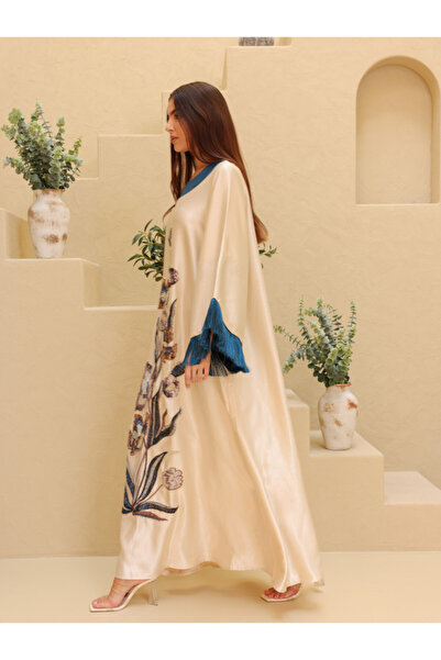 IKKXA Elegant Shimmer Fabric Floral Design Modern Sleeves