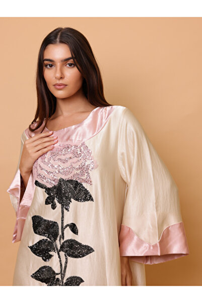 IKKXA Elegant Shimmer Fabric Big Flower Design Modern Sleeves