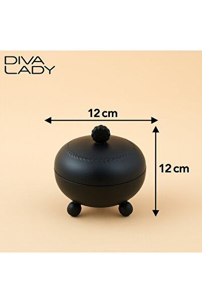 DIVA LADY 🍬 A luxurious serving box in elegant black for sophisticated hospitality ✨ Size 12*12 cm