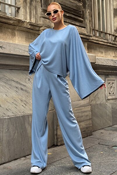 VAGGON Oversized Double Set with Wide Sleeve Detail